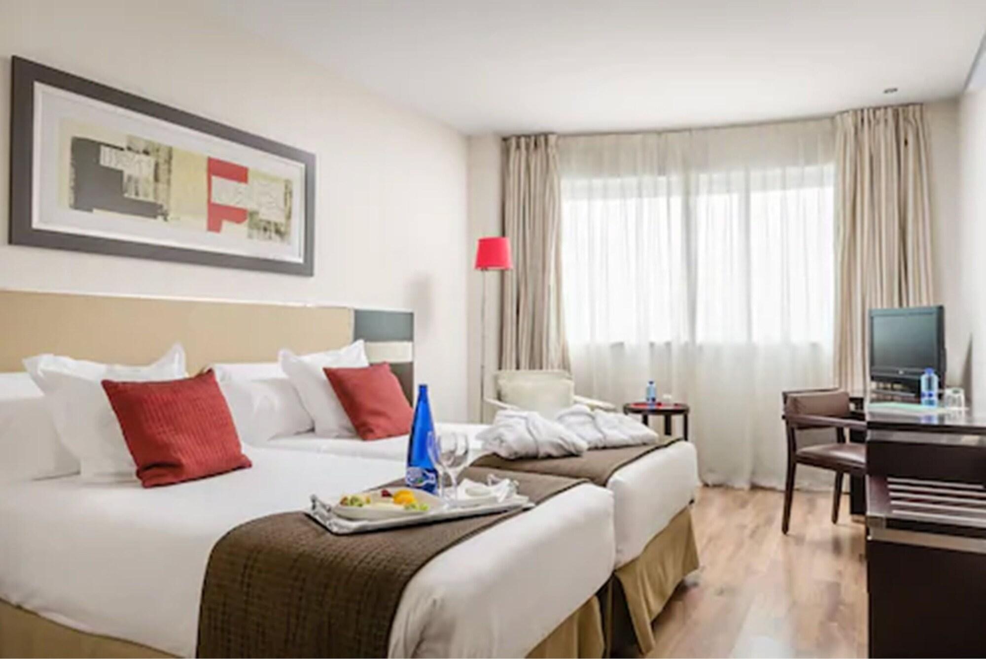 Hotel Asset Torrejon Torrejón de Ardoz Extérieur photo