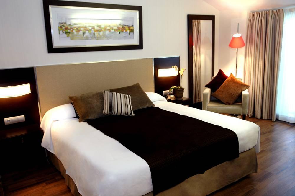 Hotel Asset Torrejon Torrejón de Ardoz Extérieur photo