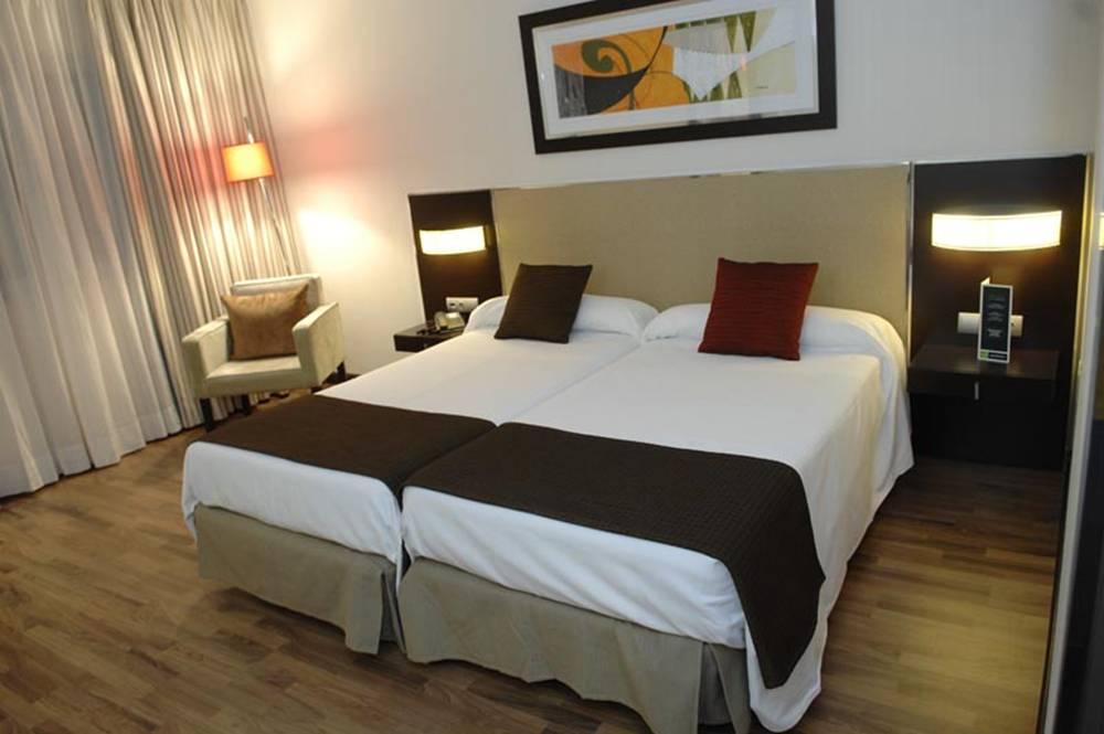 Hotel Asset Torrejon Torrejón de Ardoz Extérieur photo