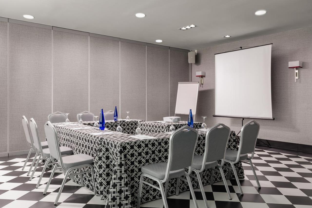 Hotel Asset Torrejon Torrejón de Ardoz Extérieur photo